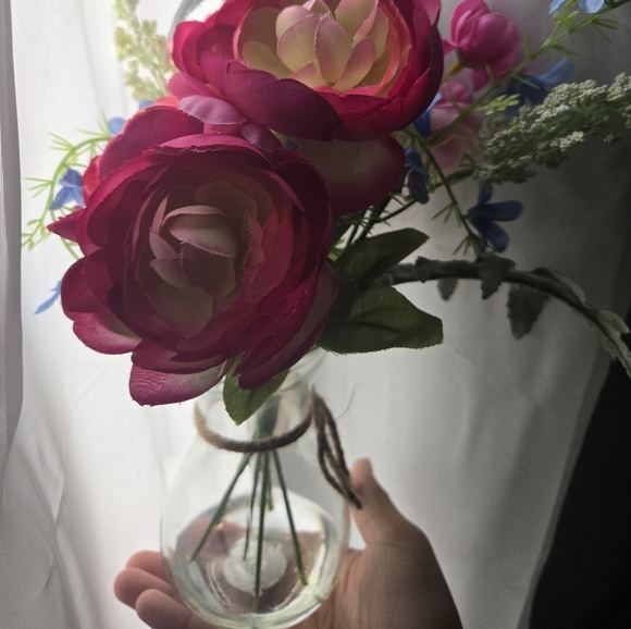 Flower decor - Picture 2 of 2